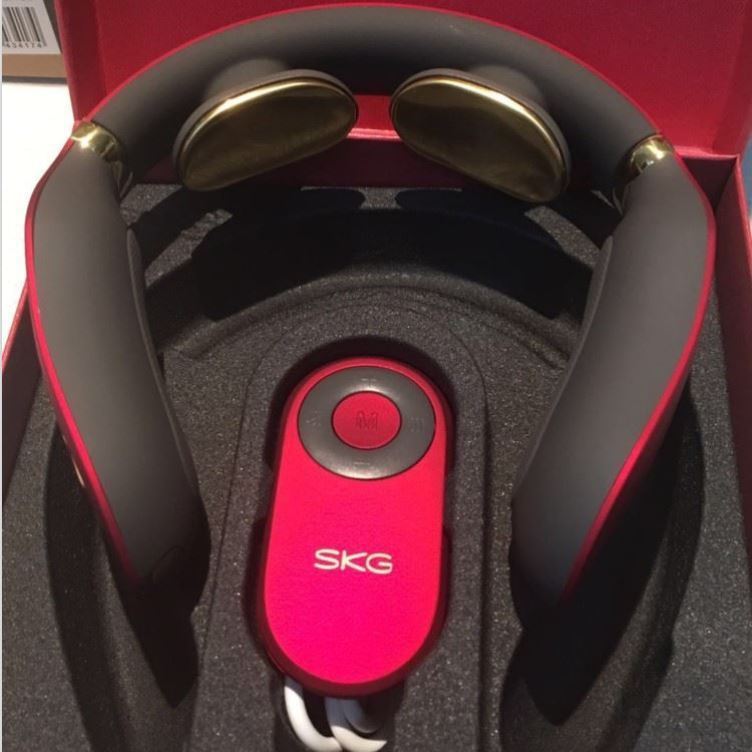 SKG4098 Red Premium Neck Massager with Remote - New Beginnings
