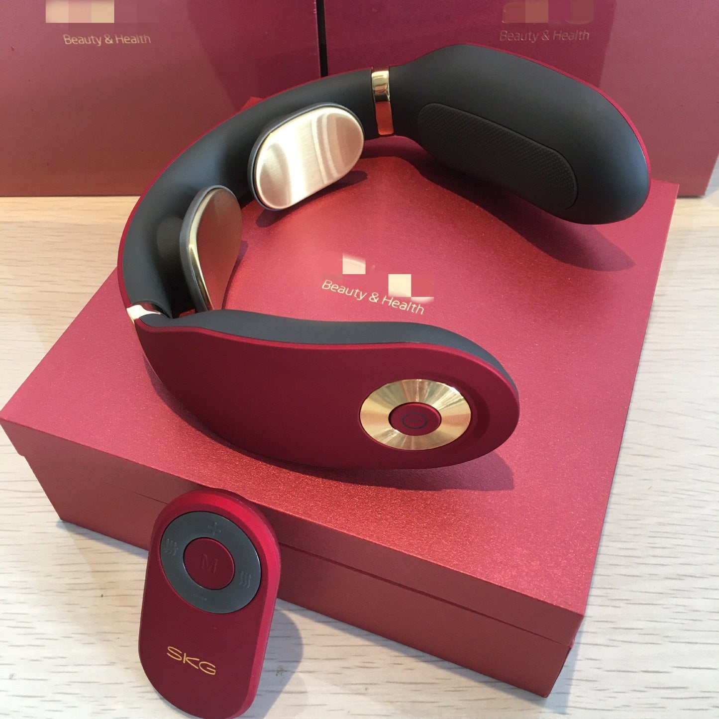 SKG4098 Red Premium Neck Massager with Remote - New Beginnings